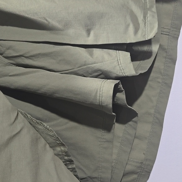REI Forest Green Skort with Zip Pocket 16 - Picture 2 of 9